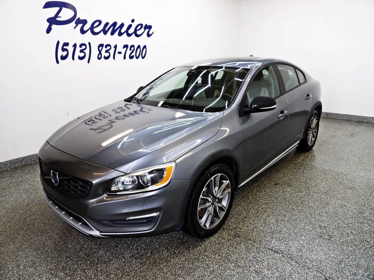 Used 2016 Volvo S60 T5 Cross Country Platinum AWD/4WD image 1