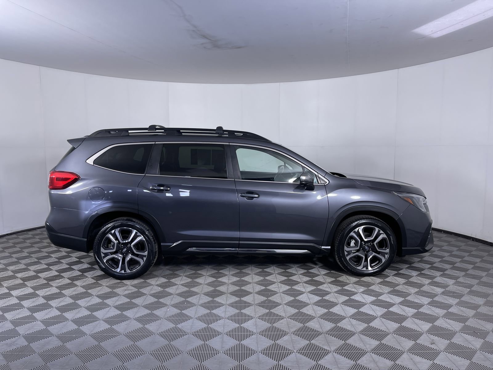 Used 2023 Subaru Ascent Limited w/ Technology Package image 10