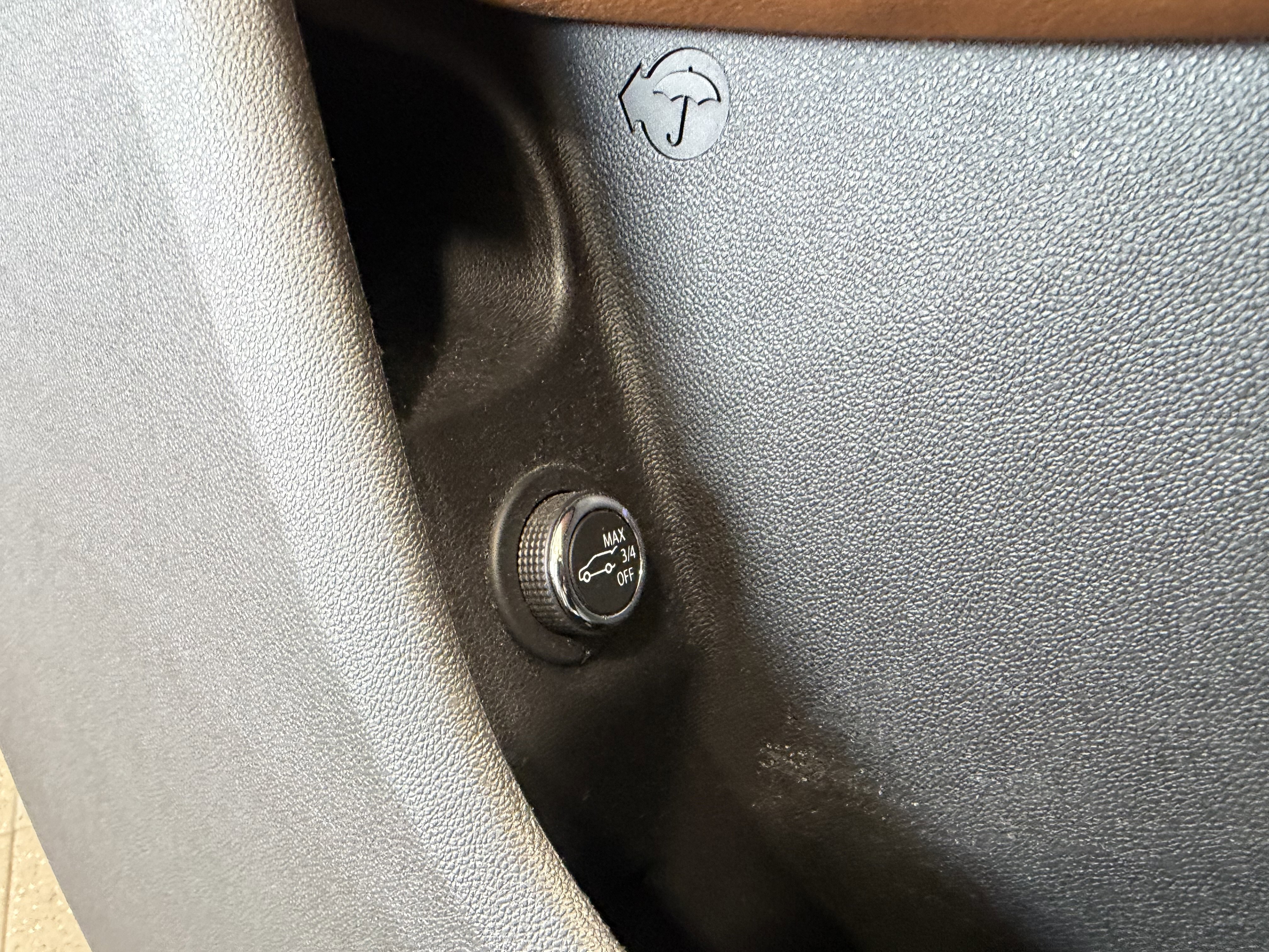 Used 2019 Cadillac XT4 Premium Luxury image 12