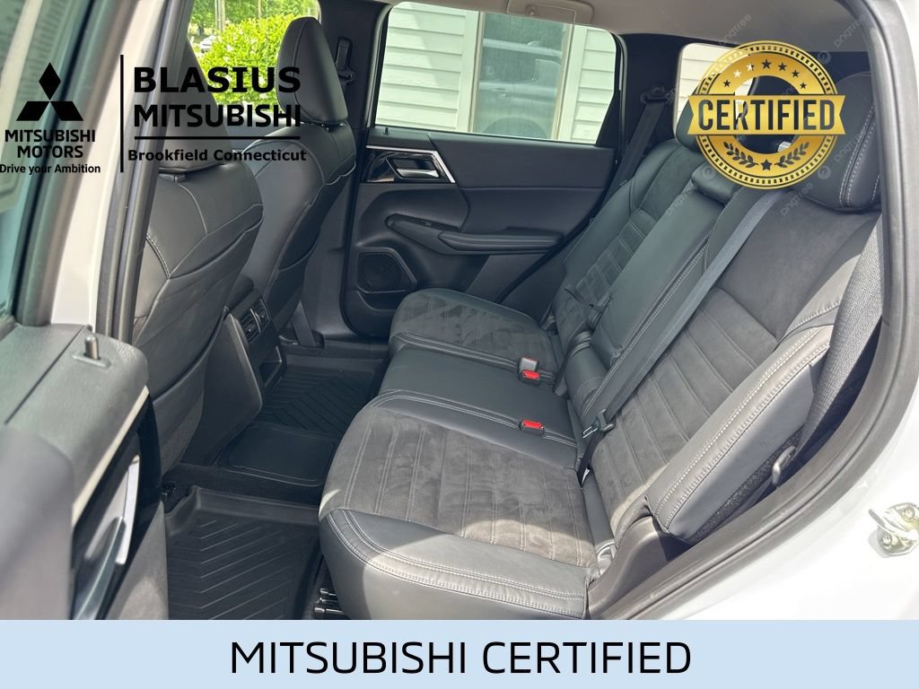 Used 2023 Mitsubishi Outlander 4WD Plug-In Hybrid image 33