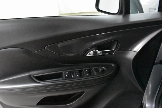 Used 2019 Buick Encore Sport Touring image 19