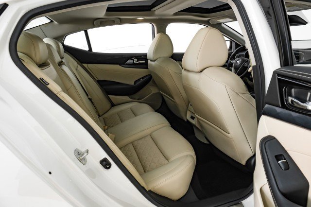 Used 2020 Nissan Maxima Platinum w/ Sport Mat Group image 32