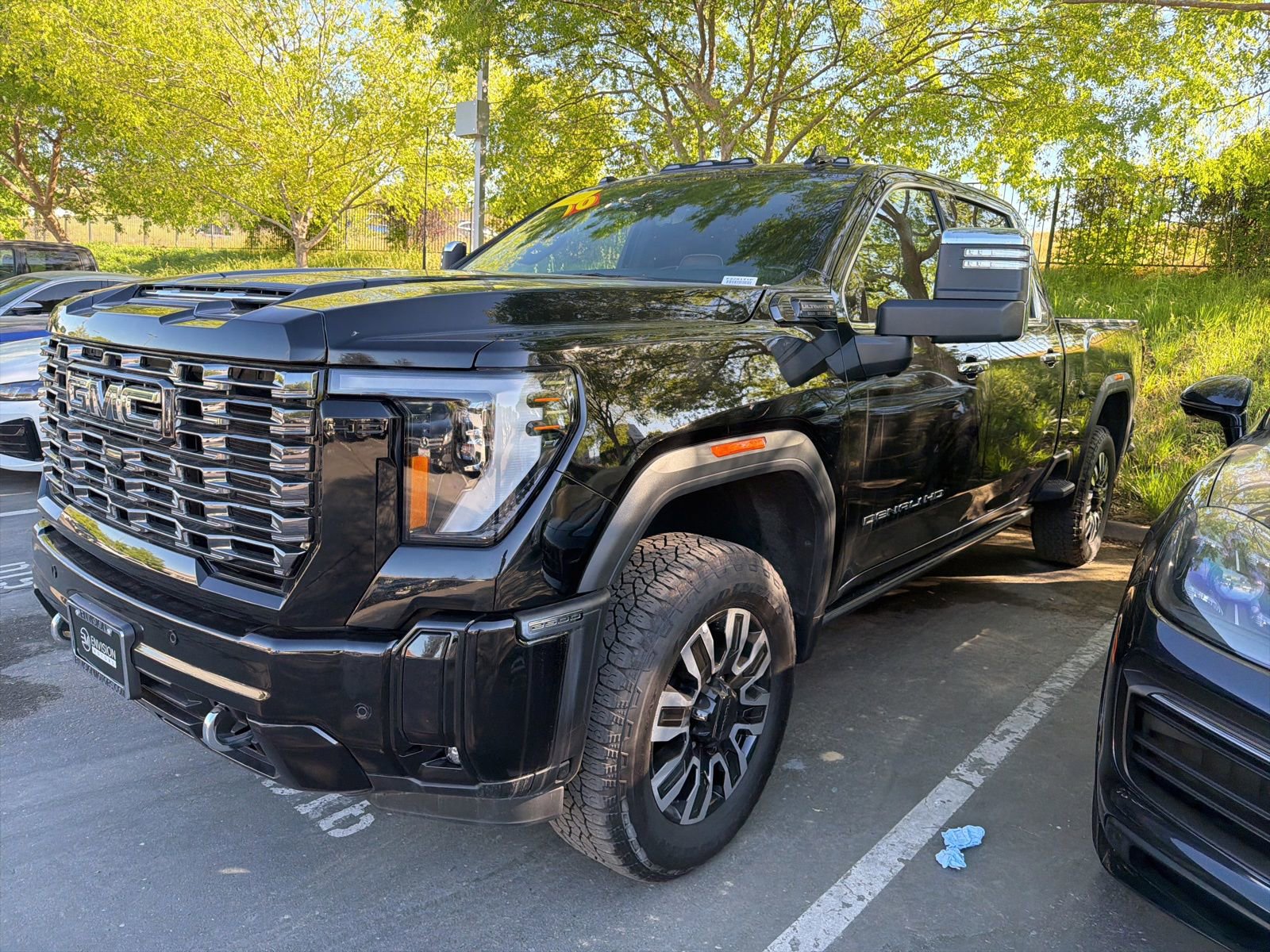 Used 2025 GMC Sierra 2500 Denali Ultimate w/ Snow Plow Prep/Camper Package image 1