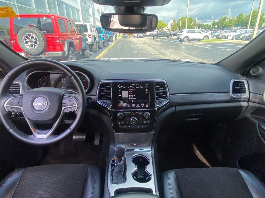 Used 2019 Jeep Grand Cherokee Altitude RWD image 17