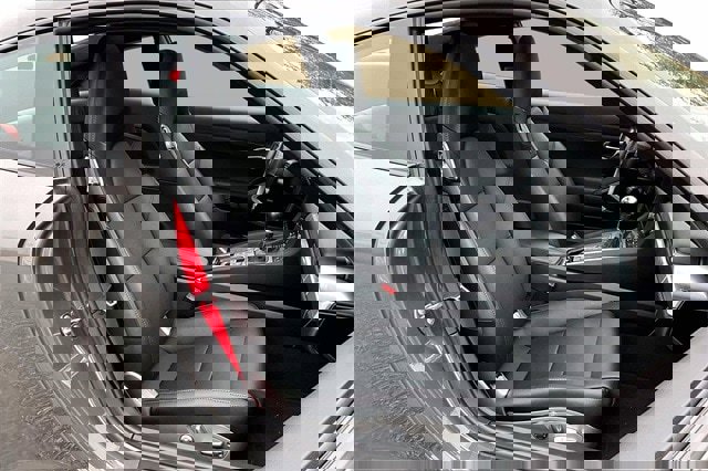 Used 2017 Porsche 911 Carrera 4 image 31