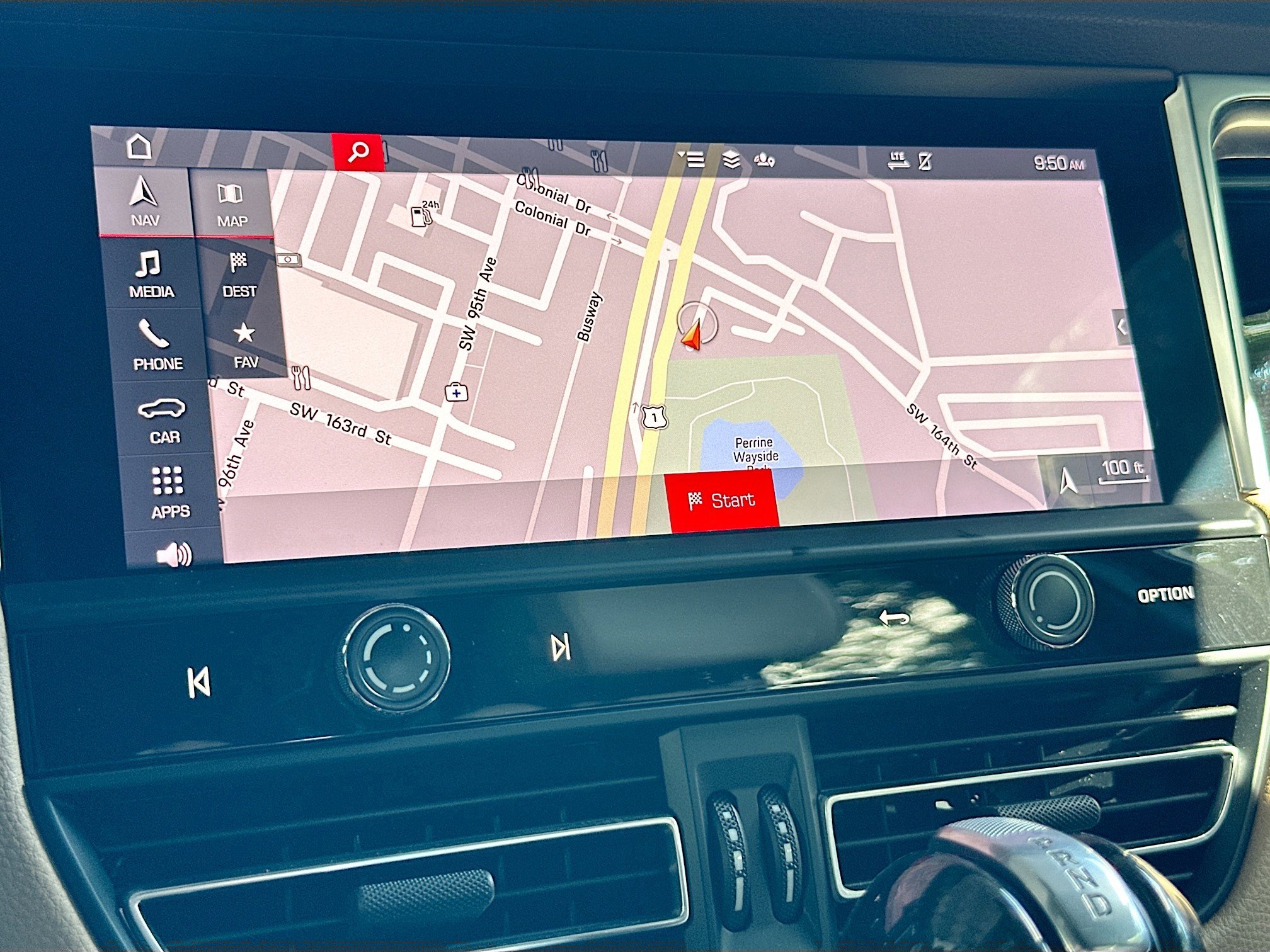 Used 2022 Porsche Macan image 13