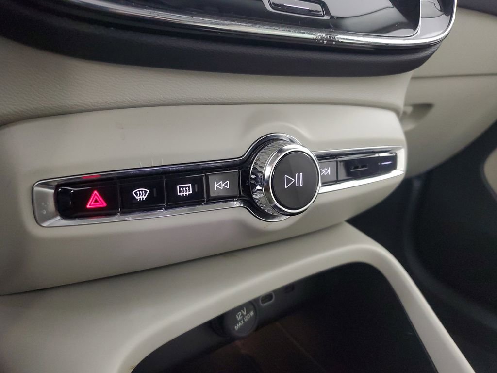 Used 2023 Volvo XC40 B5 Plus w/ Driver Assist Package image 32