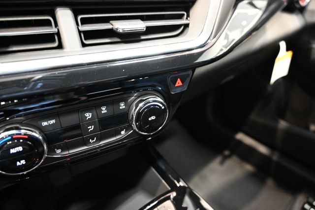 New 2026 Chevrolet Trax RS w/ Driver Confidence Package FWD image 17