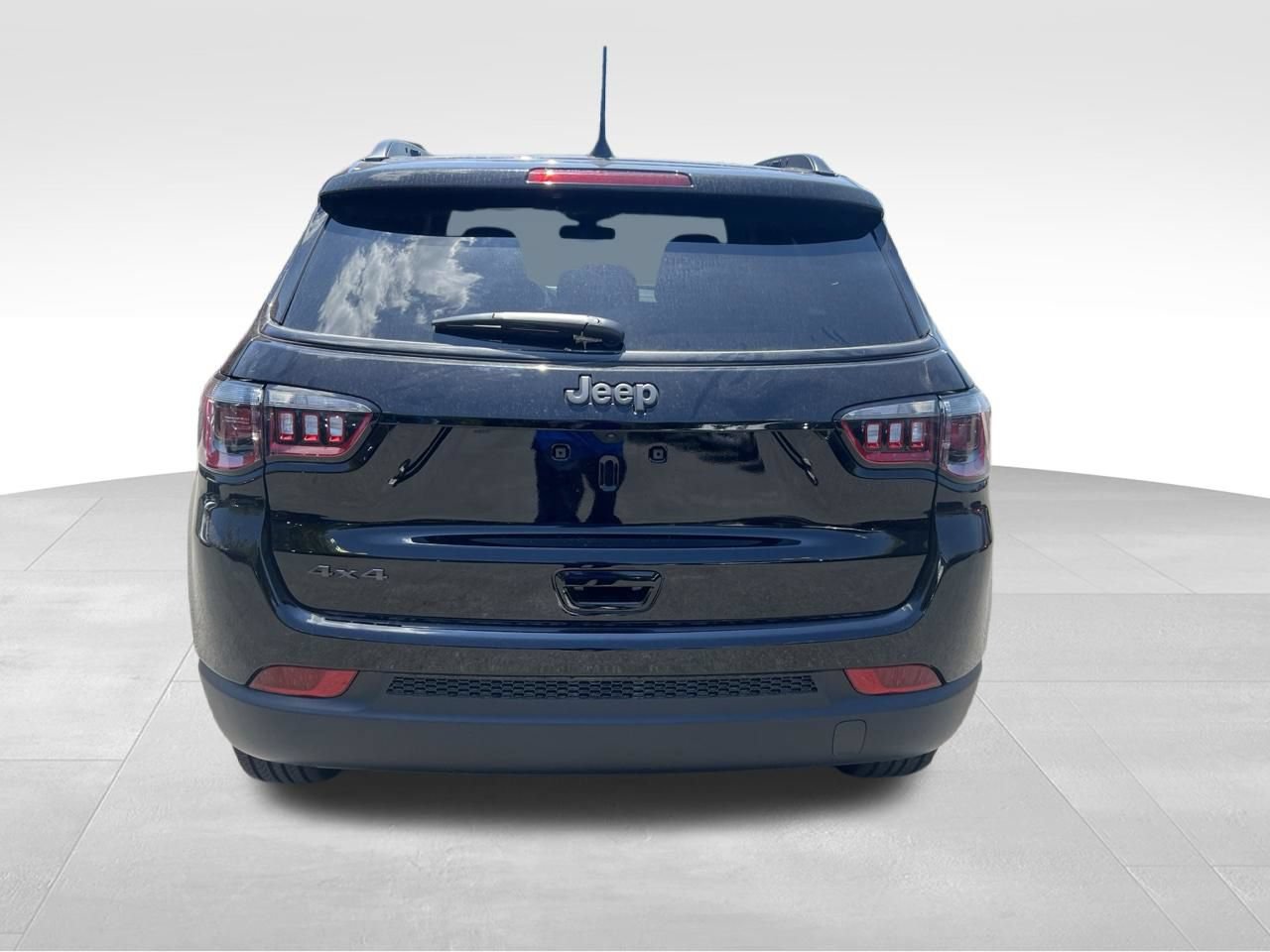 New 2026 Jeep Compass Latitude AWD/4WD image 4