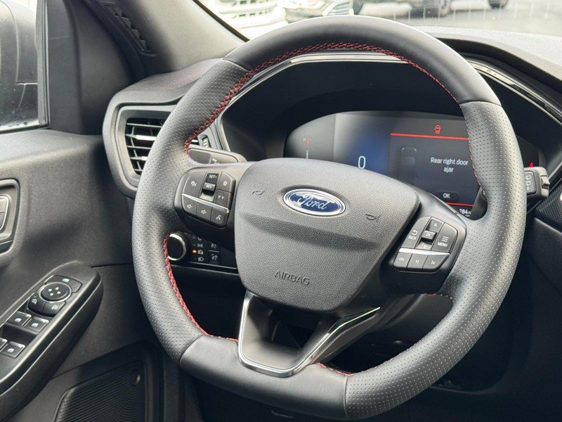 Used 2025 Ford Escape ST-Line w/ Tech Pack #1 AWD/4WD image 12