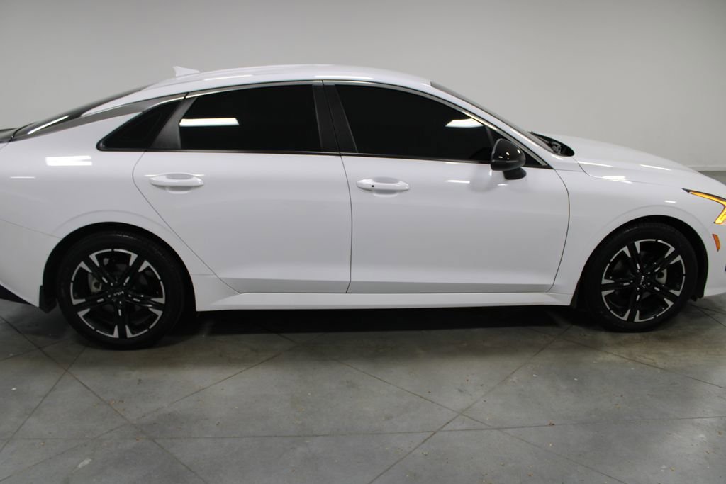 Used 2024 Kia K5 GT-Line w/ GT-Line Premium Package FWD image 11