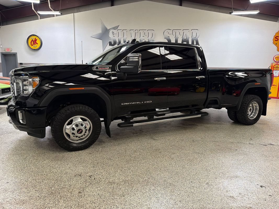 Used 2020 GMC Sierra 3500 Denali w/ Denali Ultimate Package AWD/4WD image 1
