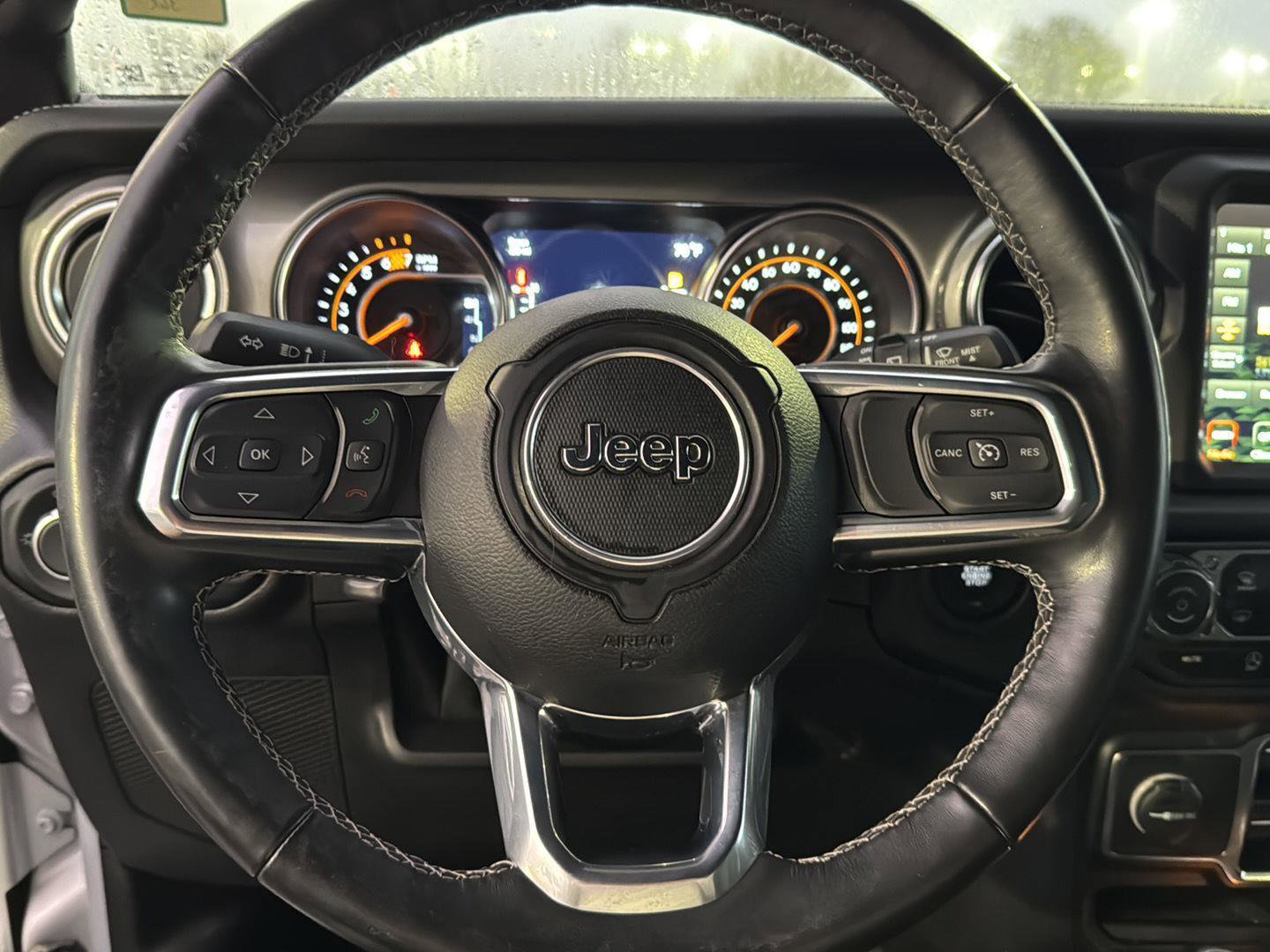 Used 2022 Jeep Wrangler Unlimited Sahara w/ Cold Weather Group image 17