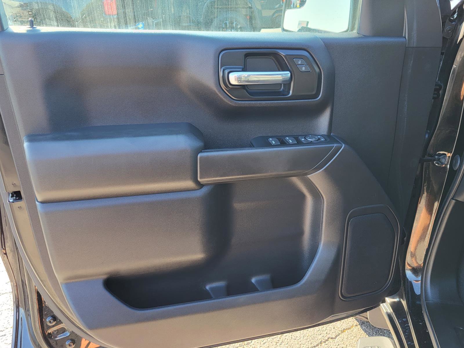 Used 2022 Chevrolet Silverado 1500 Custom Trail Boss w/ LPO, Dark Essentials Package image 19