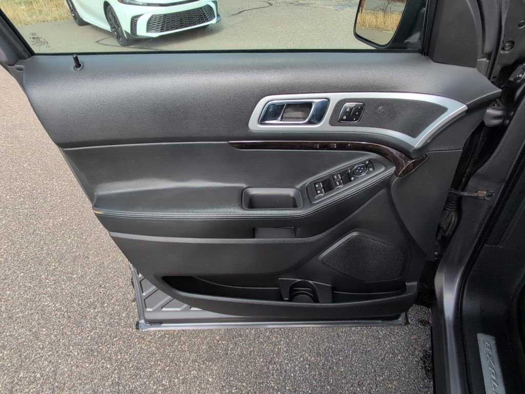 Used 2014 Ford Explorer Limited w/ Equipment Group 302A image 18