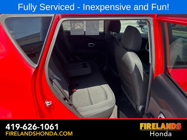 Used 2017 Kia Soul + FWD image 29