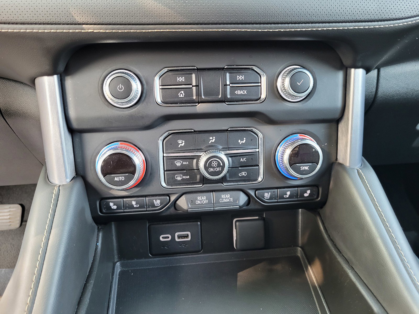 Used 2023 GMC Yukon SLT image 19