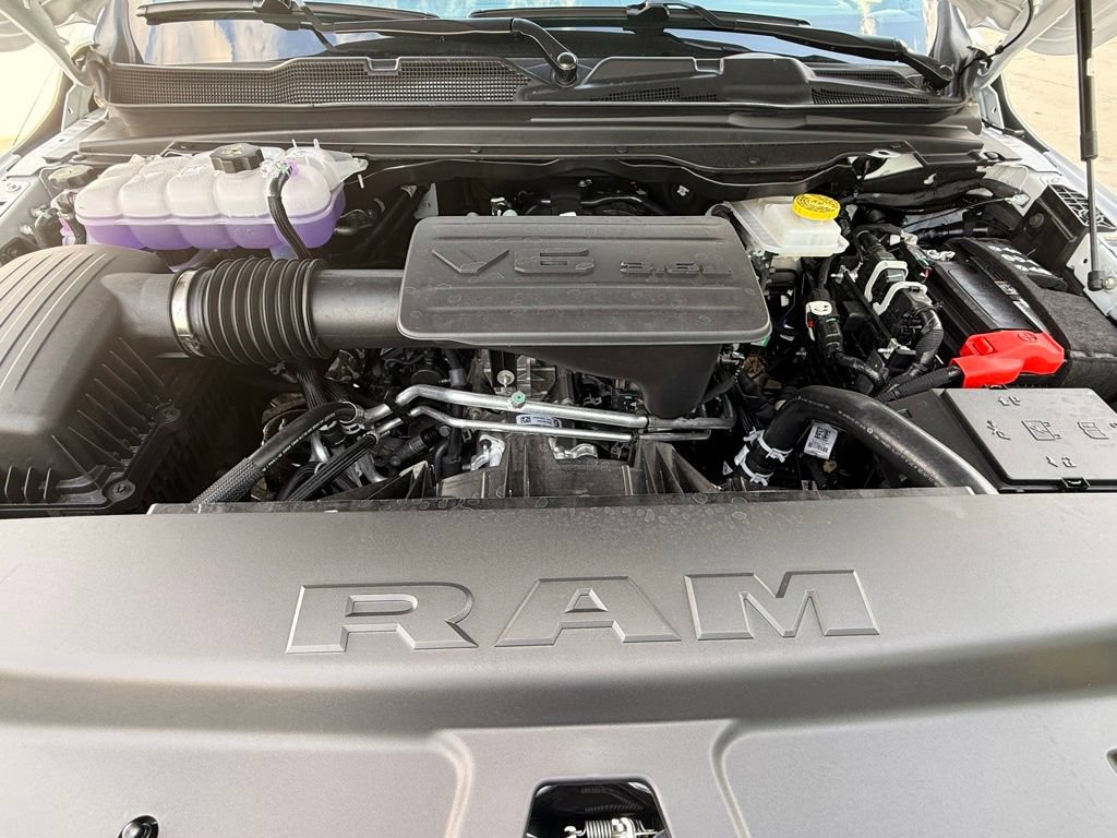 New 2026 RAM 1500 Tradesman AWD/4WD image 32