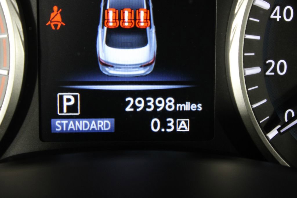 Used 2023 INFINITI Q50 Luxe w/ Cargo Package image 27