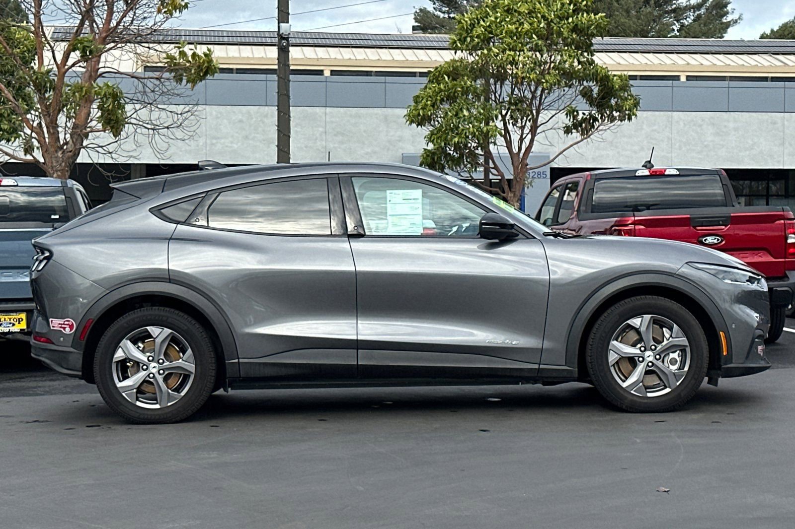 Certified 2023 Ford Mustang Mach-E Select image 4