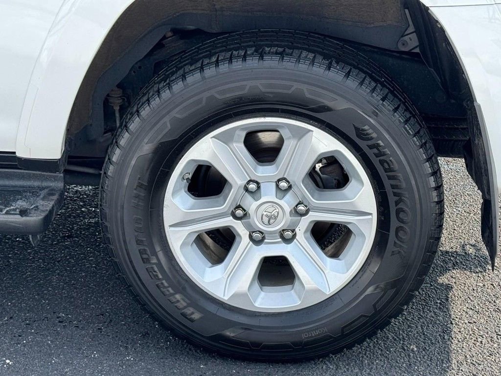 Certified 2021 Toyota 4Runner SR5 Premium w/ Moonroof Package image 9