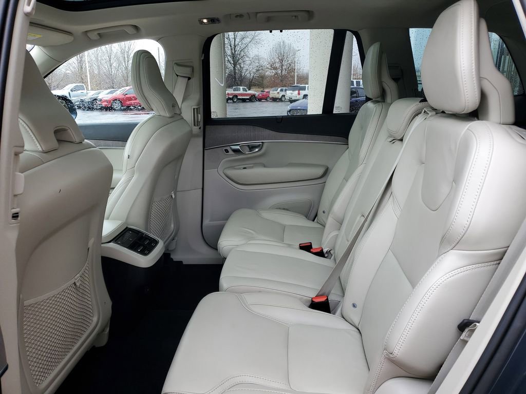 Used 2022 Volvo XC90 T6 Inscription w/ Advanced Package image 32