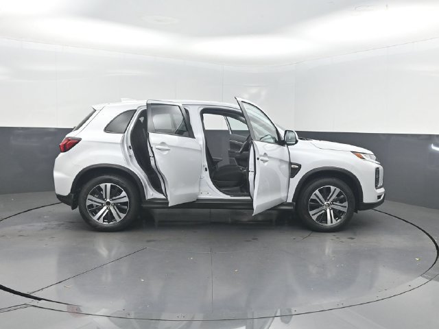 New 2027 Mitsubishi Outlander Sport ES FWD image 26