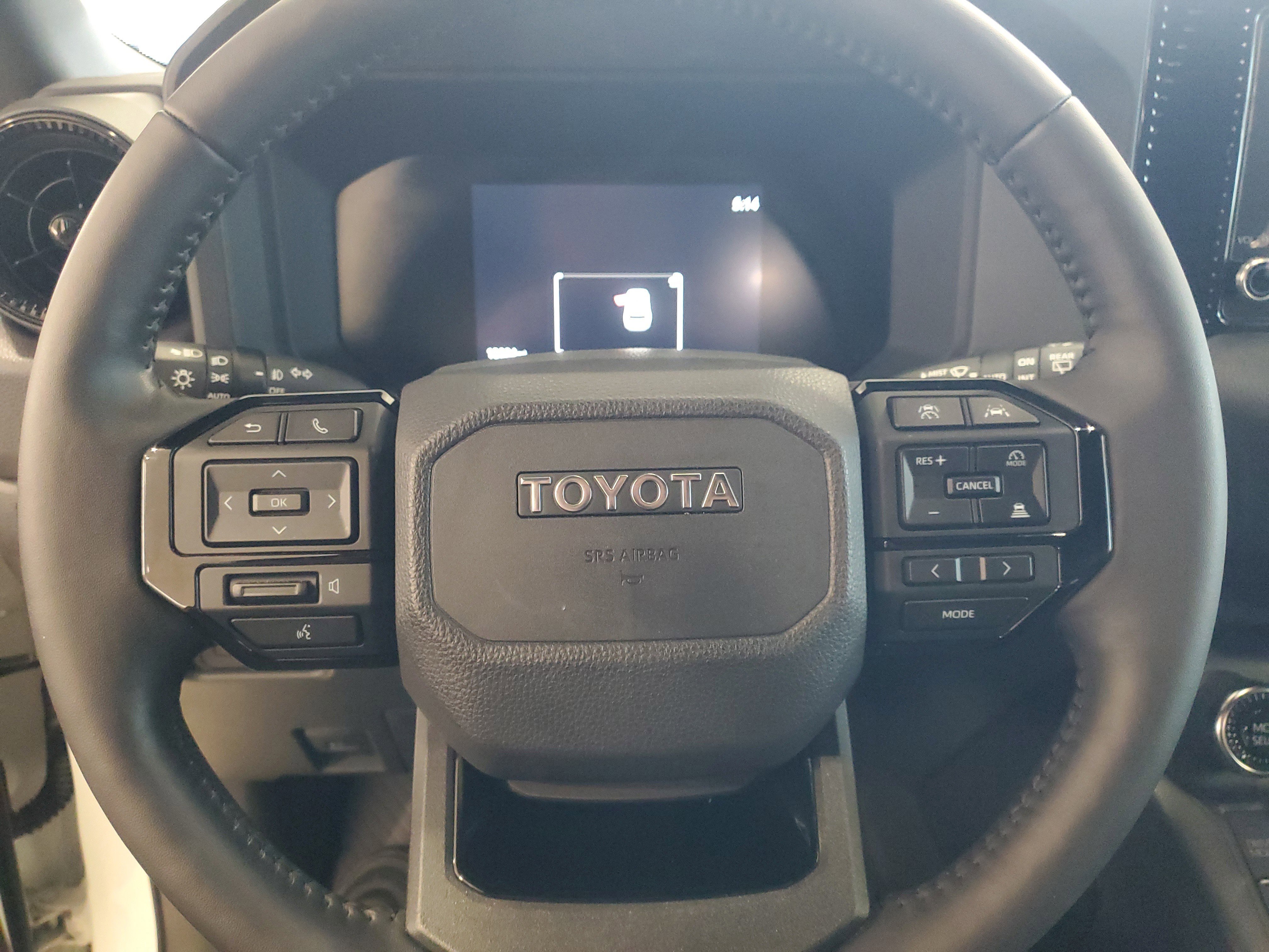 Certified 2025 Toyota Land Cruiser Base image 18