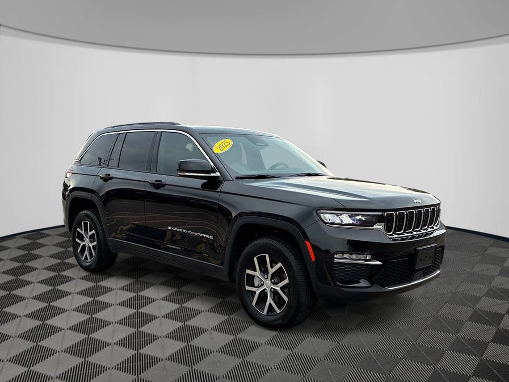 Certified 2025 Jeep Grand Cherokee Limited AWD/4WD image 3