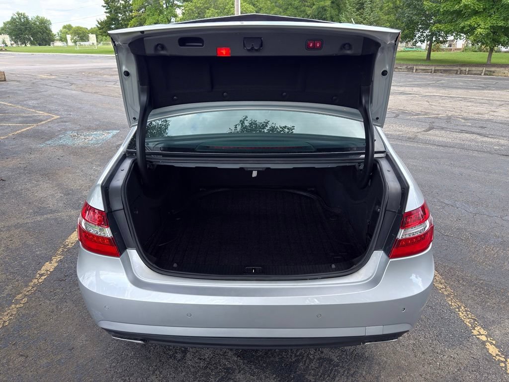 Used 2012 Mercedes-Benz E 350 4MATIC Sedan image 15