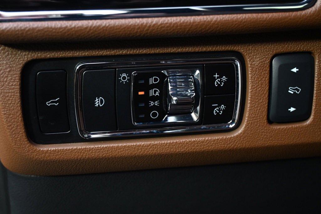 Certified 2024 Lincoln Navigator Reserve w/ Equipment Group 201A image 25