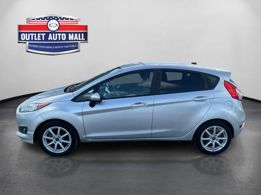 Used 2016 Ford Fiesta SE w/ Equipment Group 201A image 6