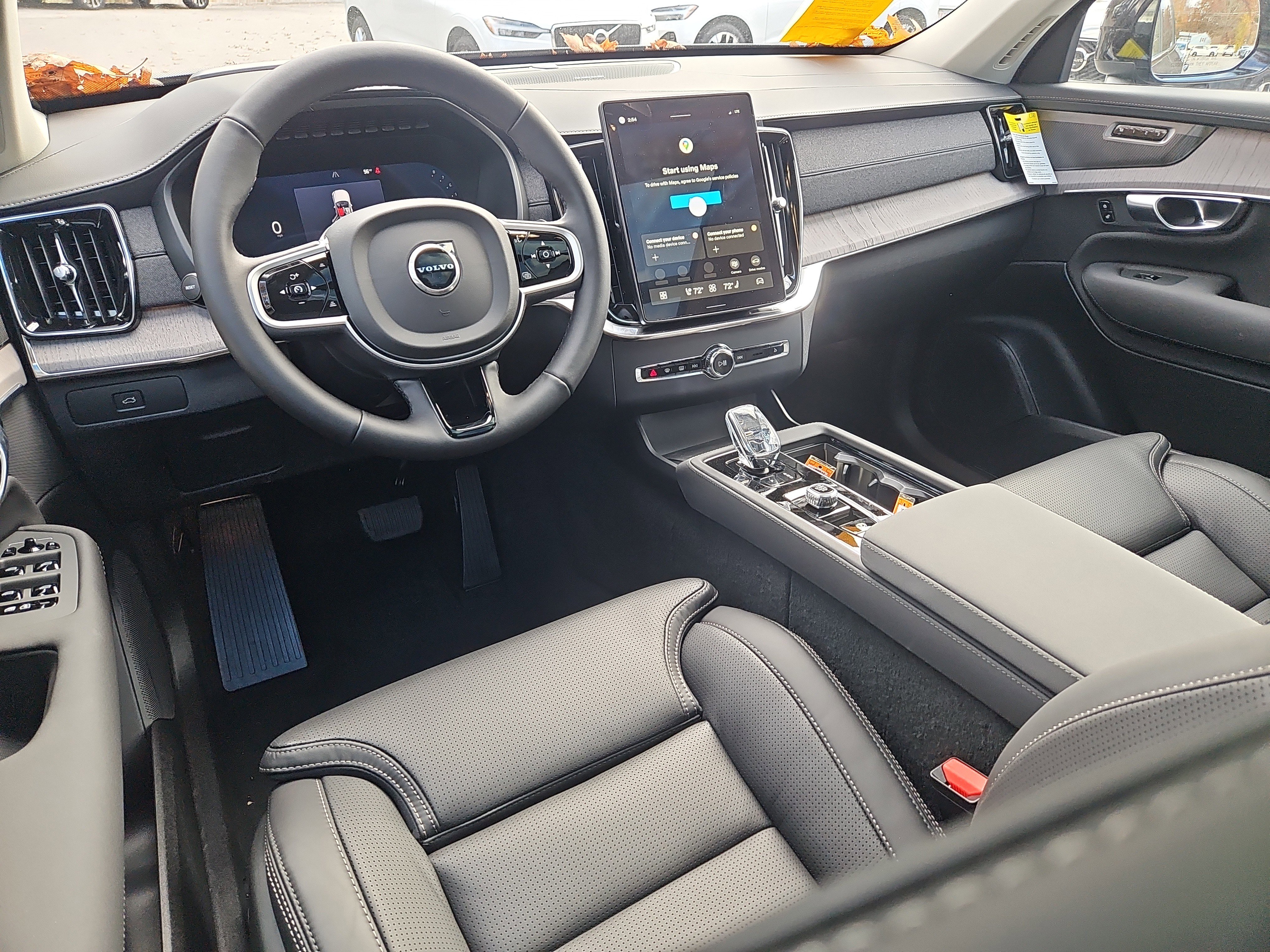 New 2026 Volvo XC90 B6 Ultra w/ Protection Package Premier image 3