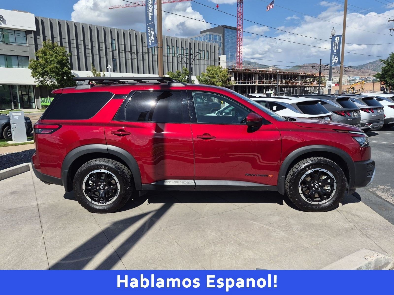 Used 2025 Nissan Pathfinder Rock Creek AWD/4WD image 2
