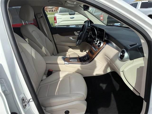 Used 2022 Mercedes-Benz GLC 300 4MATIC image 17