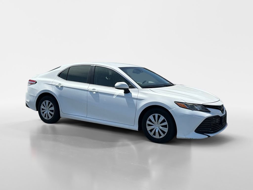 Used 2018 Toyota Camry LE FWD image 8