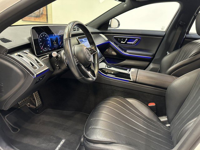 Used 2022 Mercedes-Benz S 500 4MATIC w/ AMG Line Package image 6