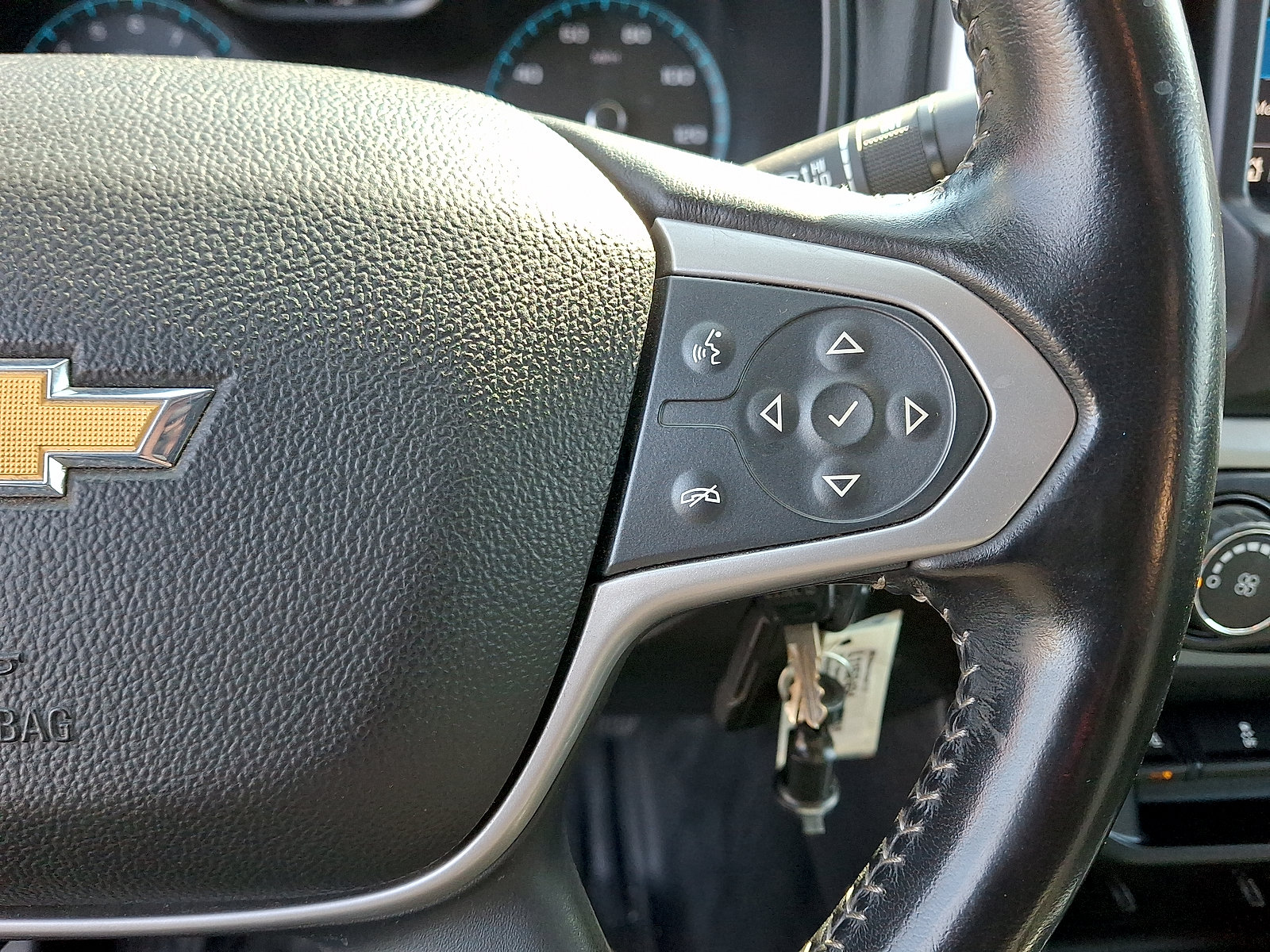 Used 2020 Chevrolet Colorado LT w/ Safety Package AWD/4WD image 10