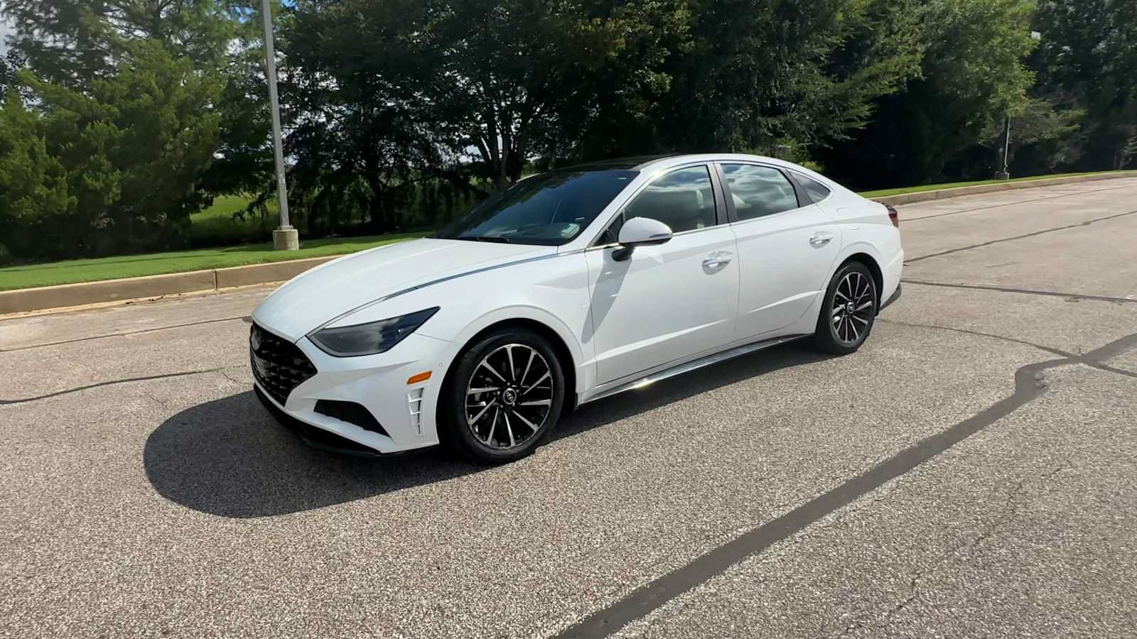 Used 2021 Hyundai Sonata Limited FWD image 4