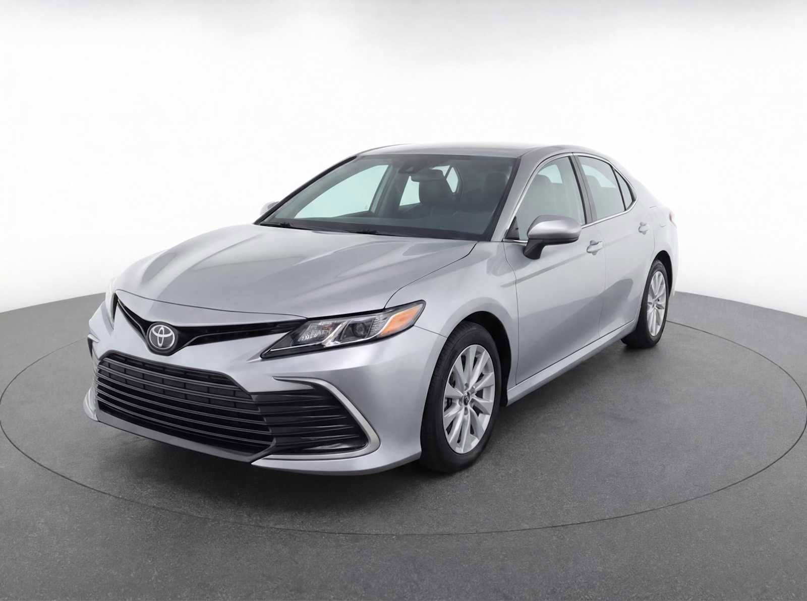 Used 2023 Toyota Camry LE AWD/4WD video 1