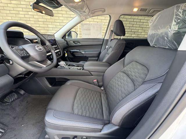 New 2026 Nissan Pathfinder SV AWD/4WD image 18