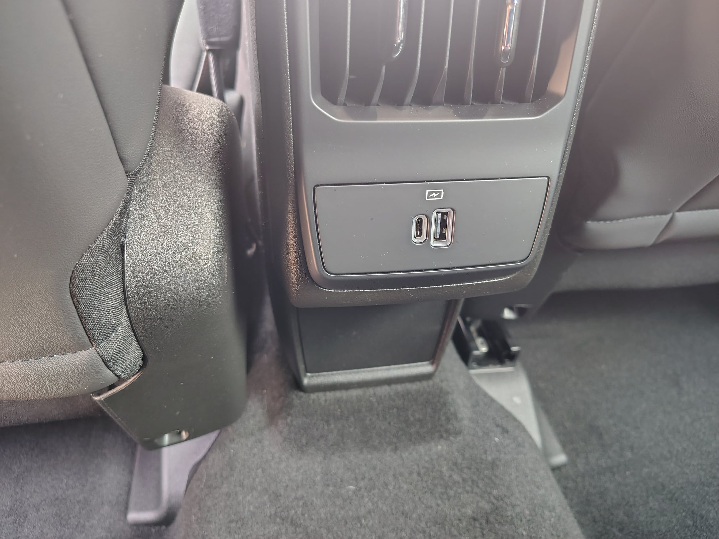 Certified 2025 Dodge Hornet GT AWD/4WD image 27