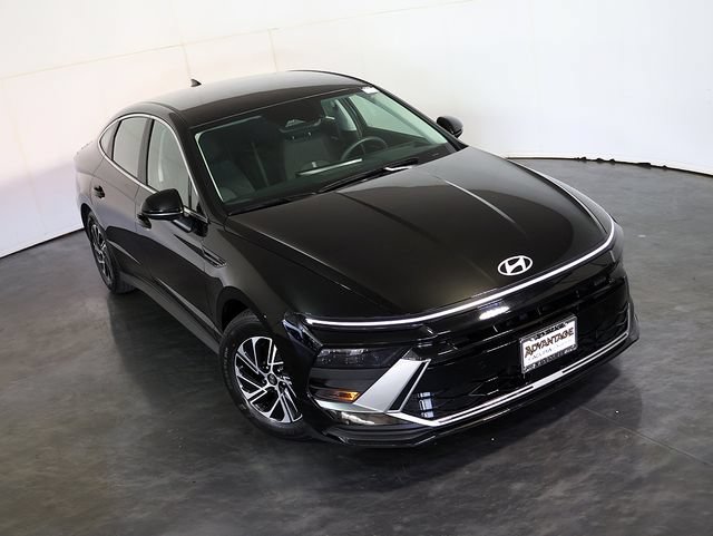 Used 2026 Hyundai Sonata Blue FWD image 7