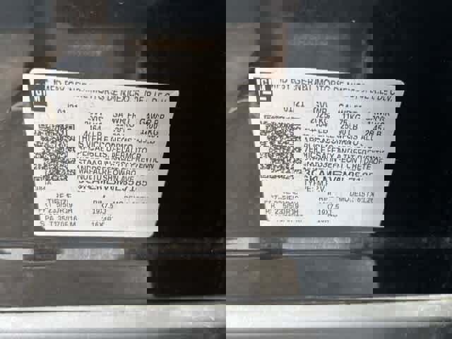 Used 2021 GMC Terrain SLE w/ Elevation Edition image 15