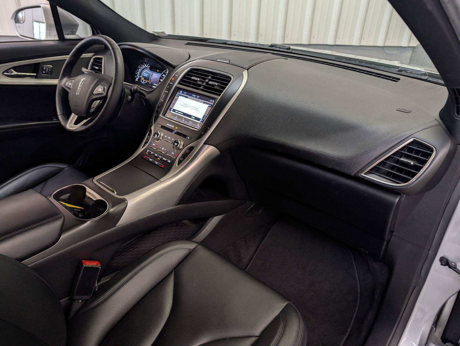 Used 2016 Lincoln MKX Premiere FWD image 5