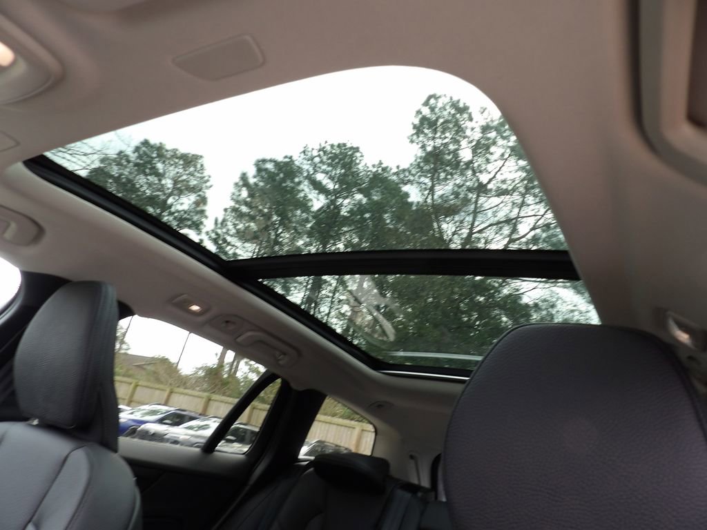 New 2026 Volvo V60 B5 Cross Country Plus w/ Protection Package Premier image 15