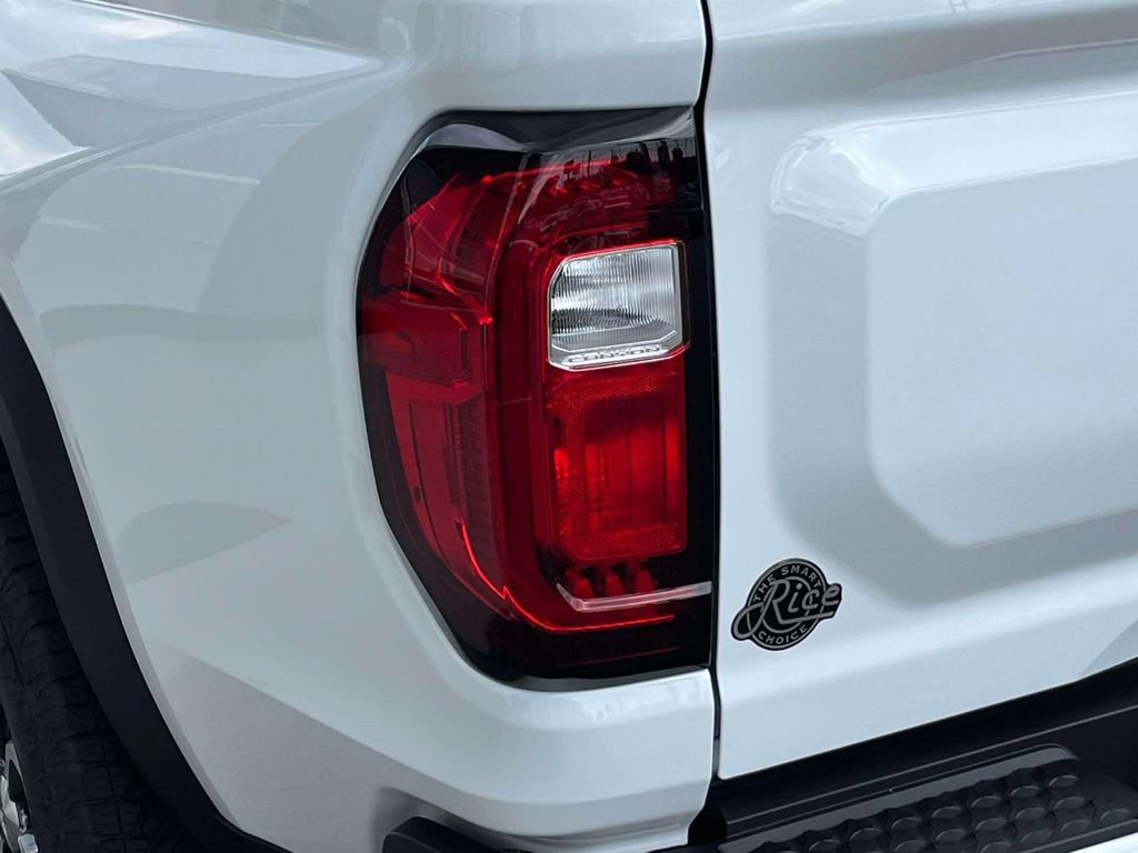 New 2026 GMC Canyon Denali AWD/4WD image 10