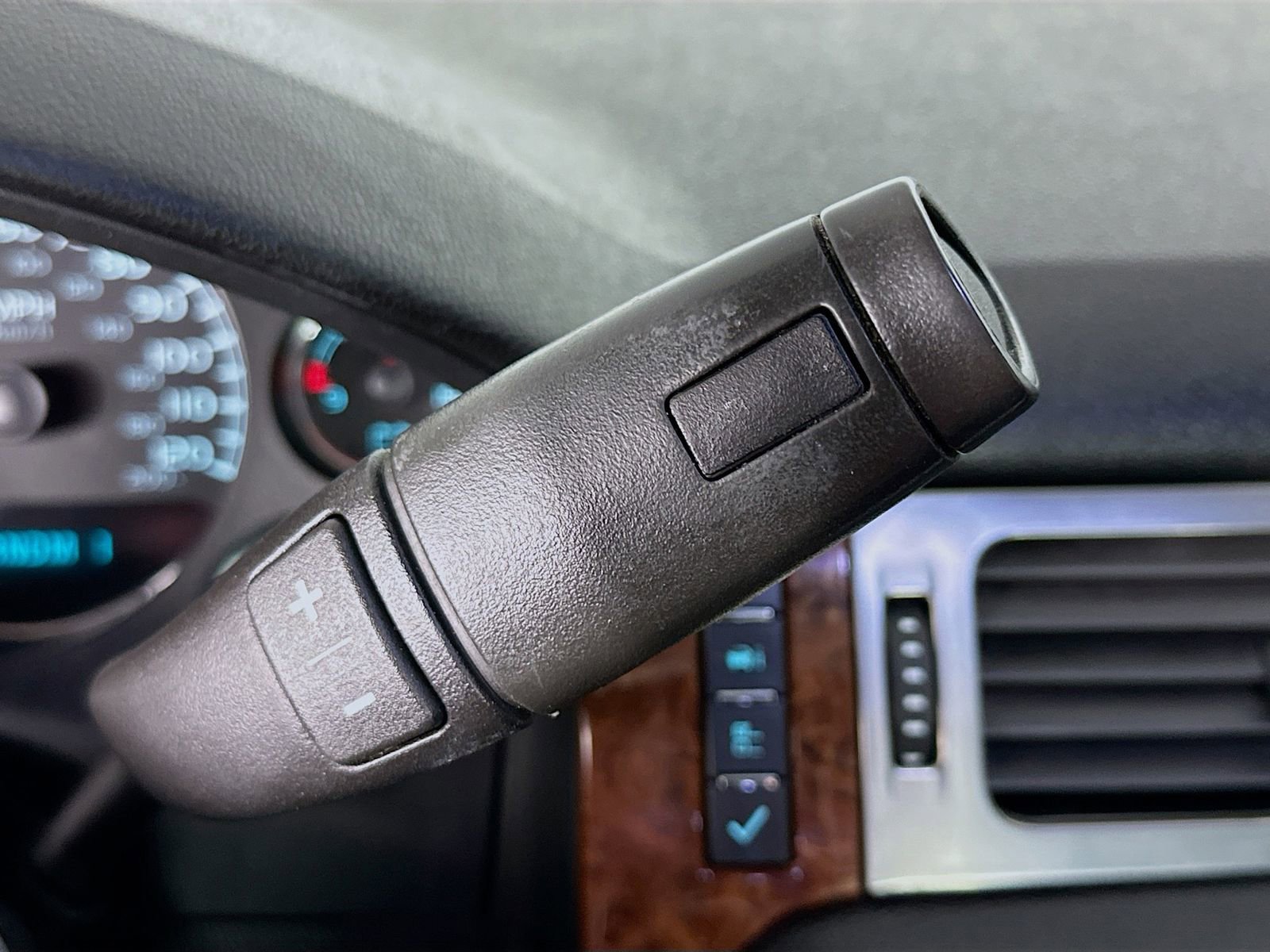 Used 2007 Chevrolet Silverado 2500 LTZ w/ Safety Package image 17