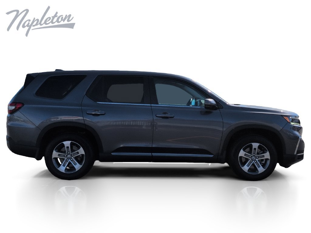 Used 2025 Honda Pilot EX-L image 7