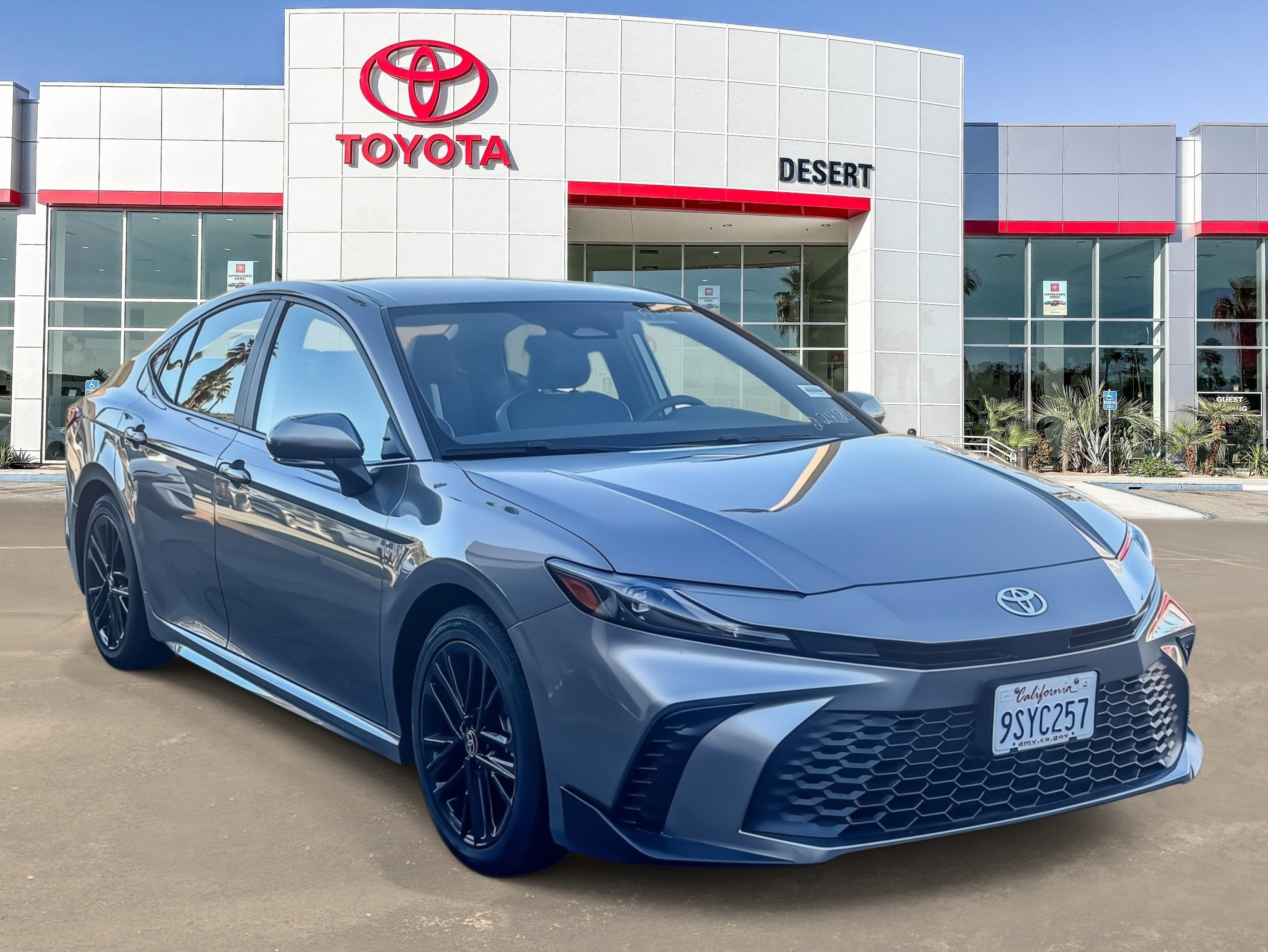 Certified 2025 Toyota Camry SE image 1